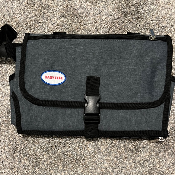 Baby Changing Pad by BabyFefe - Picture 1 of 3